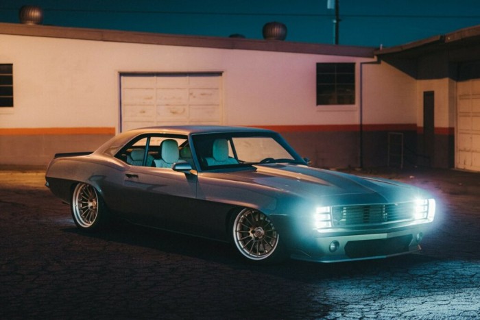 Klasszikus forma és modern technika tökéletes ötvözete ez a Camaro 1