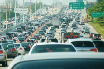 Jó ötlet büntetni a belső sávban tébláboló autóst?