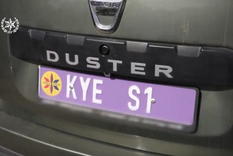 Ilyen kamurendszámot még a rendőrök sem láttak