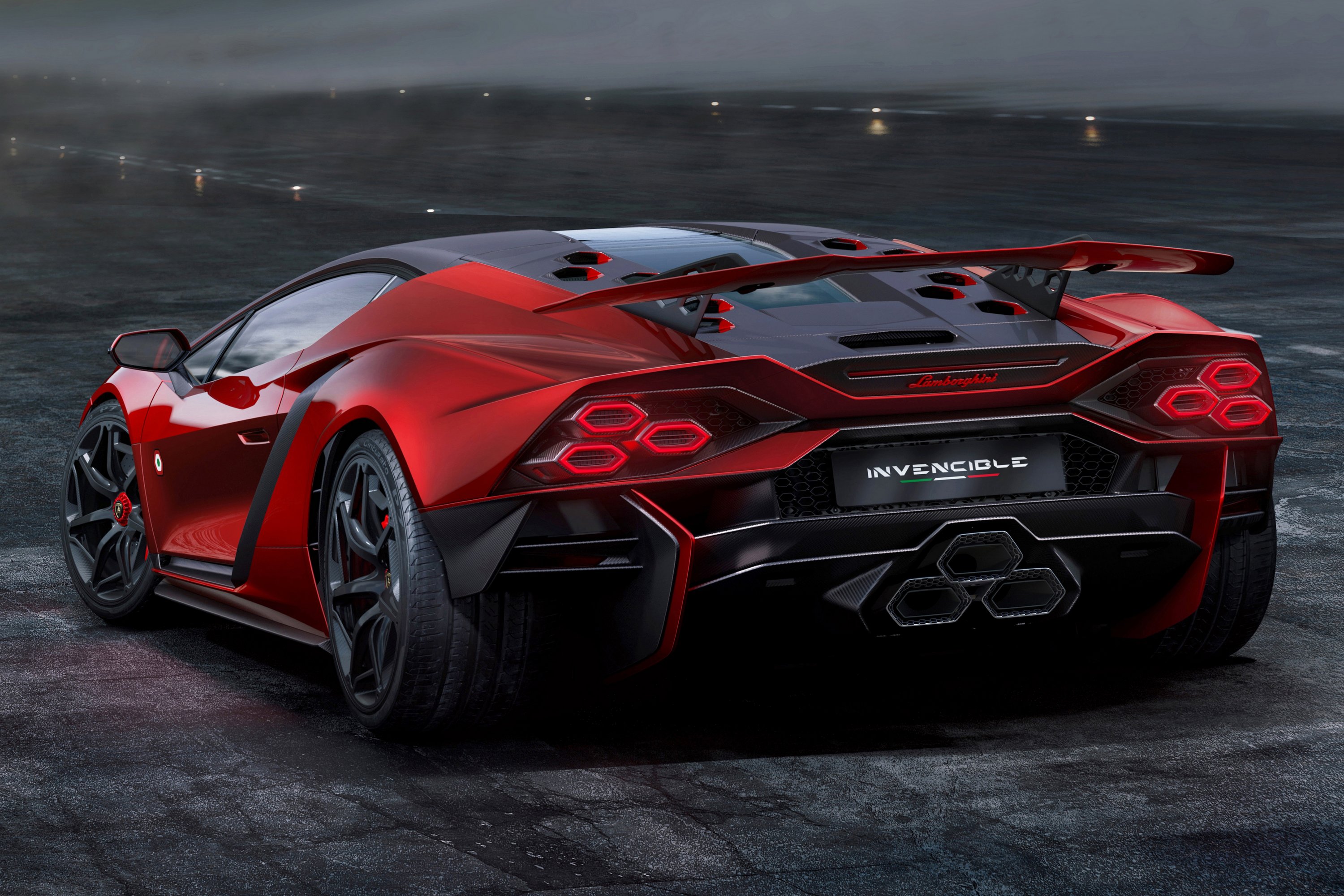 Csodaautókkal búcsúzik a Lamborghini legendás motorja 11