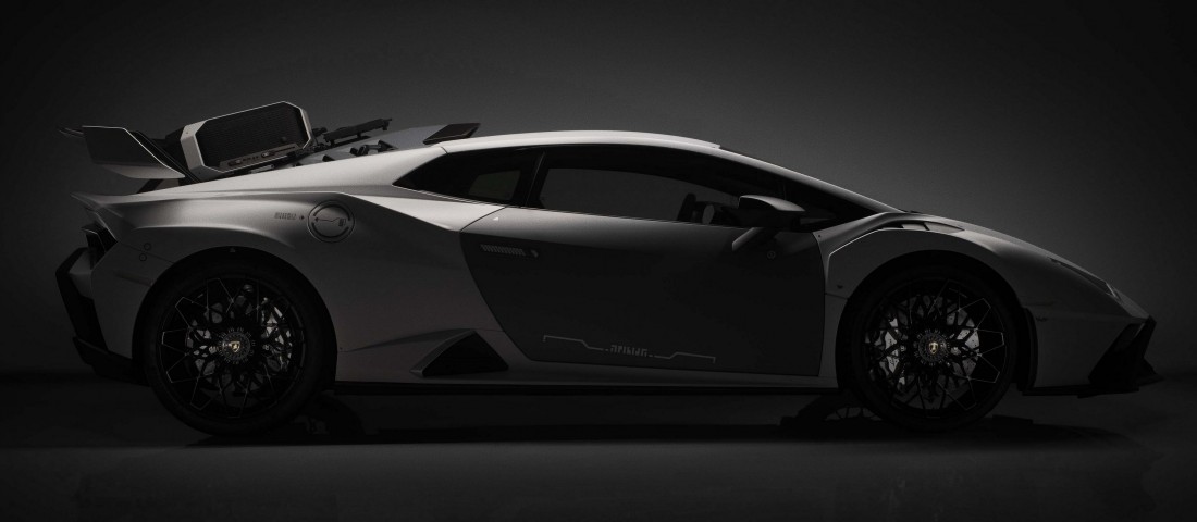 Cyberpunk időszobrok készültek Lamborghini-alkatrészekből