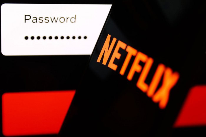 Szokatlan kivételt kapnak a Tesla-tulajdonosok