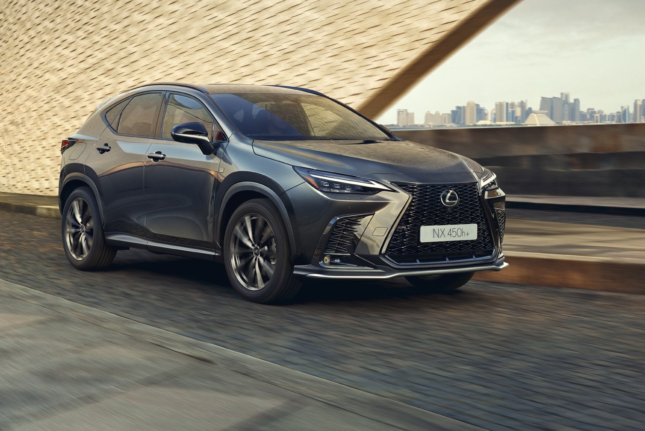 Okosabb, olcsóbb, takarékosabb a Lexus NX 9