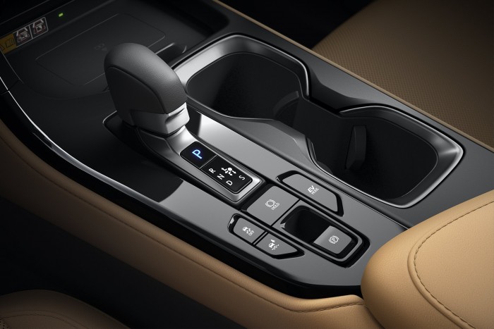 Okosabb, olcsóbb, takarékosabb a Lexus NX 8