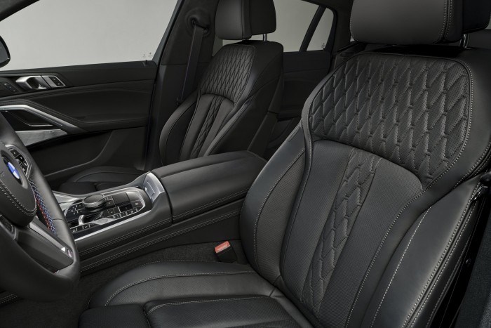 Sportosabbra szabta legnépszerűbb modelljét a BMW 11