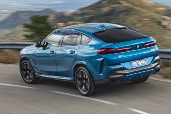 Videón a BMW megújult crossoverpárosa