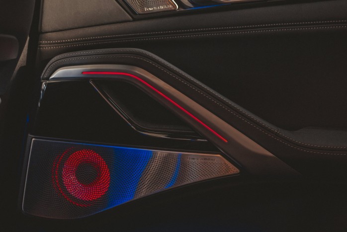 Sportosabbra szabta legnépszerűbb modelljét a BMW 12