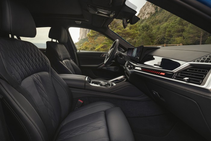 Sportosabbra szabta legnépszerűbb modelljét a BMW 8