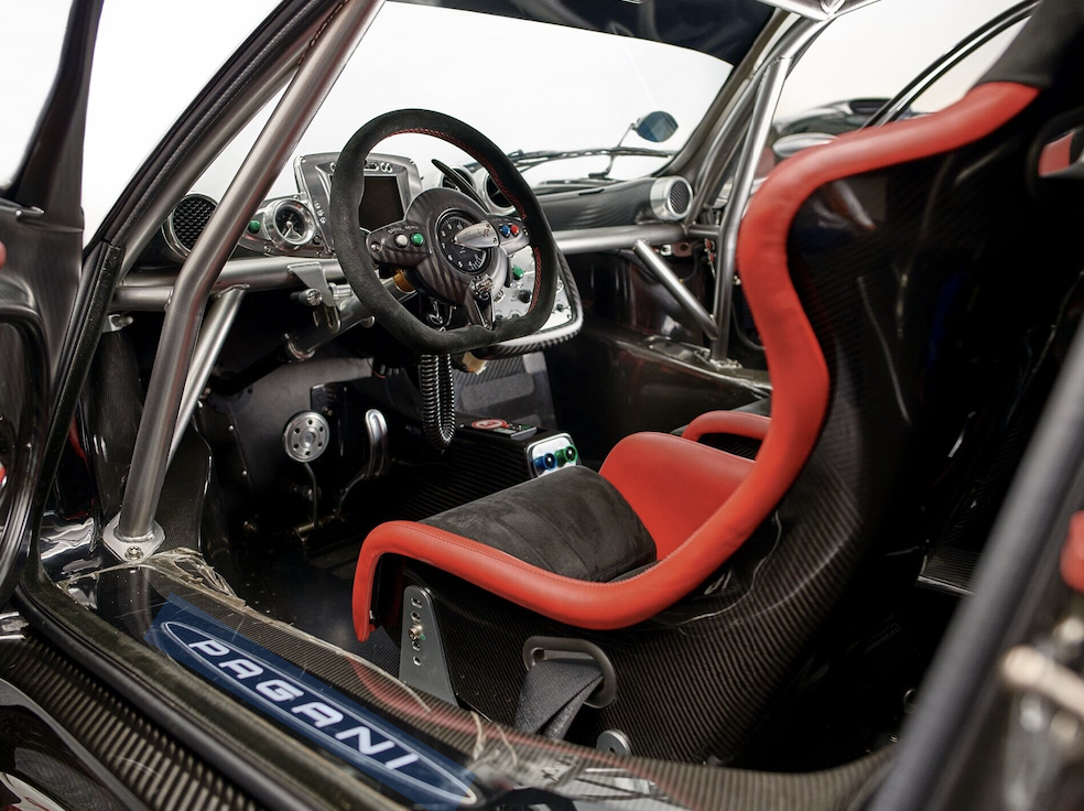 Több mint kétmilliárdért kelhet el egy ritka Pagani Zonda 4