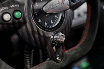 Több mint kétmilliárdért kelhet el egy ritka Pagani Zonda