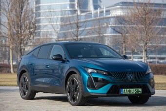 Magyar motorral is kapható a Peugeot különlegessége