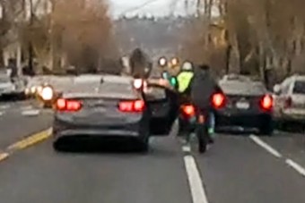 Aljas módon vadásznak az autósok a biciklisekre