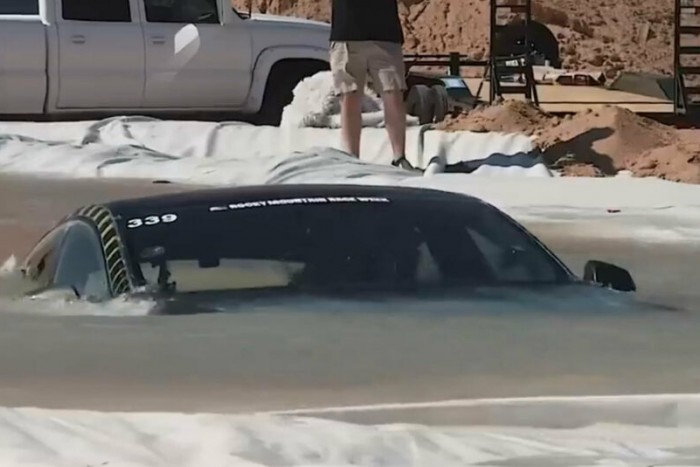 Ötmilliós javítás lett a víz alatti villanyautózás vége