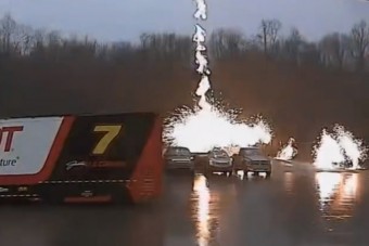 Villám csapott egy autóba, bűvészeket megszégyenítő, ami ezután történt