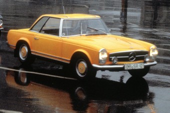 60 éves a csodaautó, amit magyar tervező tett biztonságossá