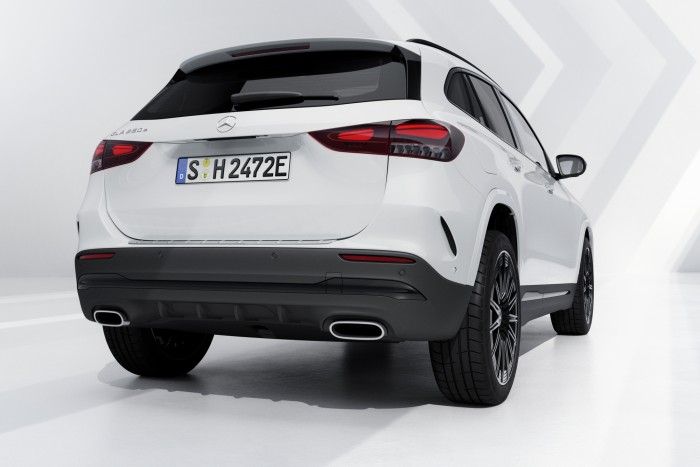 Nem csak kormányzásra jó az új Mercik kormánya 11