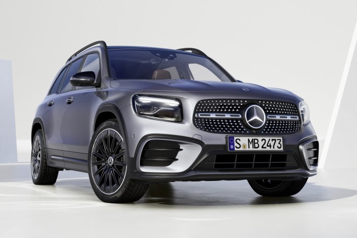 Nem csak kormányzásra jó az új Mercik kormánya 10