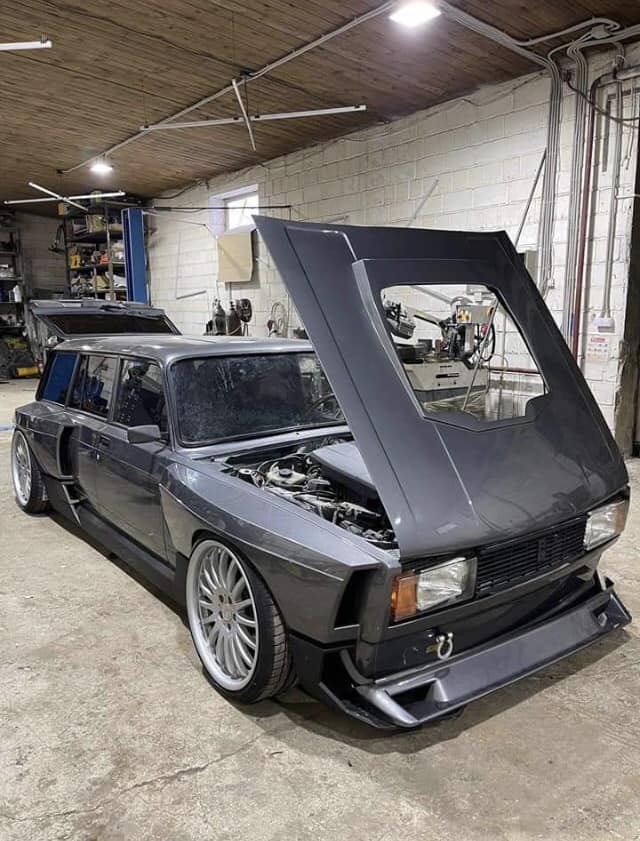 Kombi Ladából ennyire vadállat gép még nem épült 1 | Vezess Kombi Ladából ennyire vadállat gép még nem épült 1