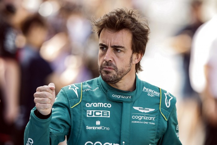 F1: Alonso törött kézzel vezetett tavaly