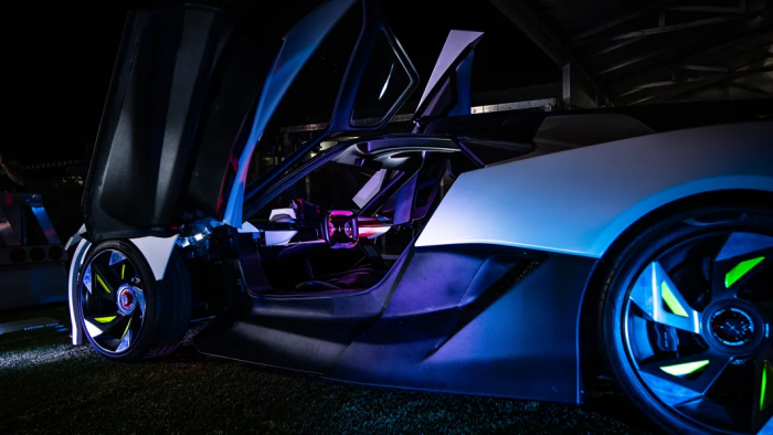 Érdekes koncepcióval száll be a szupersportautós üzletbe Wyclef Jean 2