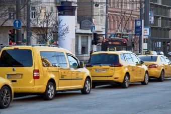 Szerda reggel taxis tüntetés lesz Budapesten