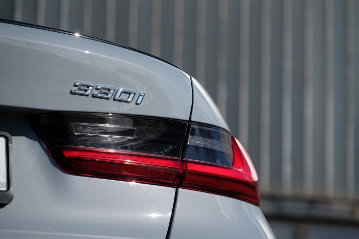 Van egy szuperképessége az új 3-as BMW-nek, kipróbáltuk 14