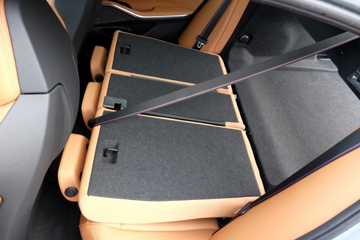 Van egy szuperképessége az új 3-as BMW-nek, kipróbáltuk 11