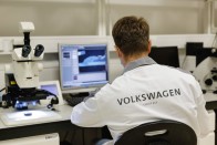 Befagyasztották a Volkswagen oroszországi vagyonát 12