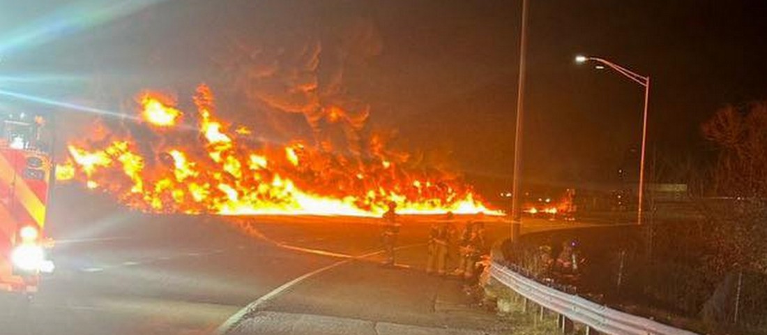 Pokoli tűzzel lángolt a felborult tartálykocsi