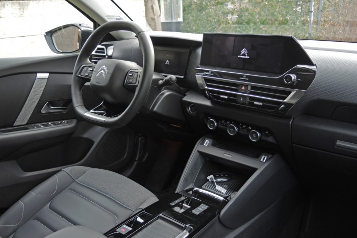 Svájci bicska a Citroën új autója 8