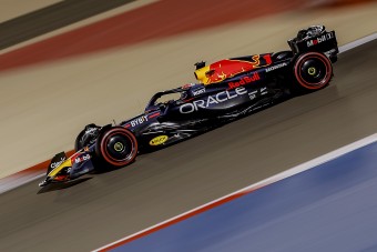 Red Bull-siker az F1 évnyitóján, Alonso újra a dobogón