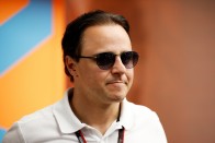 F1: Massa jogászcsapattal küzd a vb-címért 4