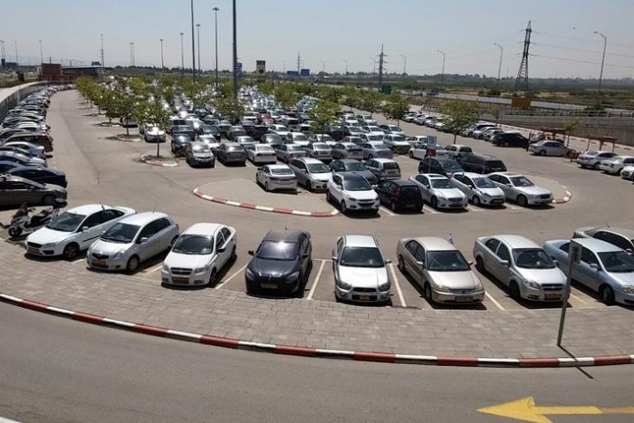 A buszsávba engedik az autósokat, egy feltétellel