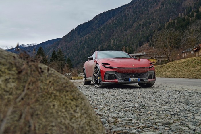 Hozzá sem szagolhat senki a Ferrari SUV-jához – Kipróbáltuk! 112 Hozzá sem szagolhat senki a Ferrari SUV-jához – Kipróbáltuk! 112
