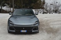 Hozzá sem szagolhat senki a Ferrari SUV-jához – Kipróbáltuk! 56