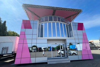 200 millióért alkalmi vétel ez a guruló palota