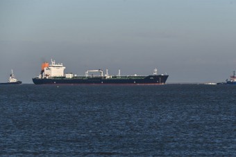 Tartályhajók hánykolódnak a tengeren csurig gázolajjal, senkinek nem kell