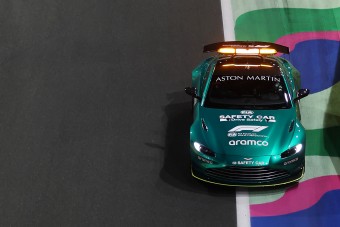 F1: Itt a válasz, miért küldték be a biztonsági autót a szaúdi futamon