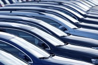 Trónfosztás az európai új autóknál, már nem a Dacia a legkapósabb 1