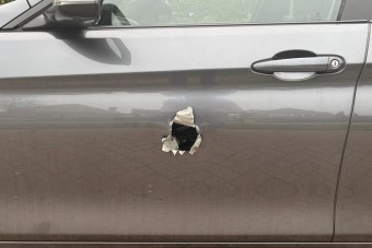 Új egyszerű trükkel fosztottak ki több nagy értékű autót a tolvajok