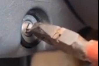 Ezt a videót mindenki érti, akinek volt már ősöreg, lerohadt autója