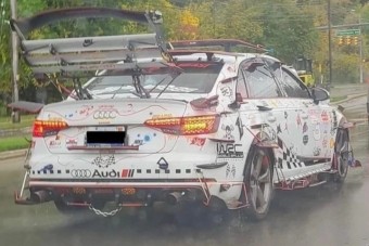 Egyszerre szörnyű és vicces autók, amelyek megkapták a borzasztó tuning-kezelést