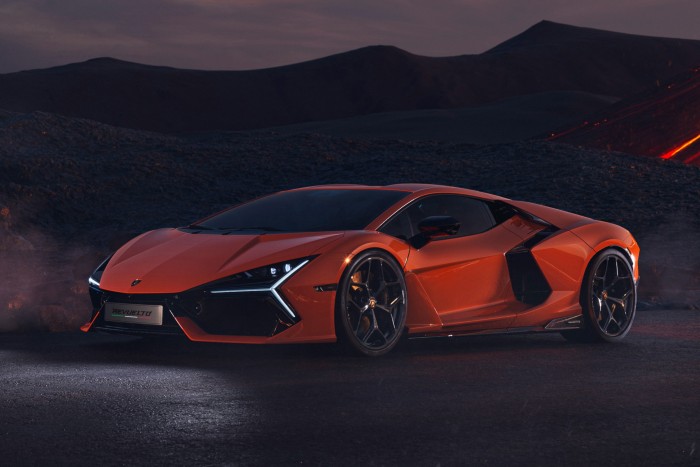 Átverte a világot a Lamborghini 13