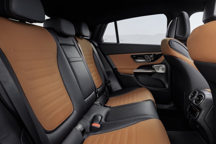 Megújult a Mercedes kecses behemótja 10