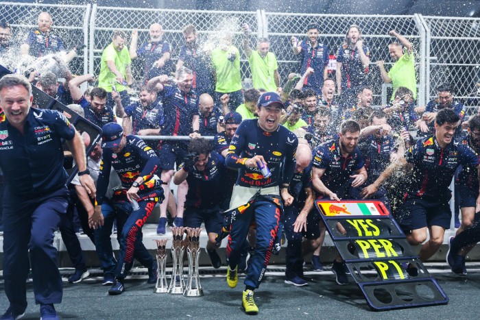 F1: Egy pont miatt áll a bál a Red Bullnál