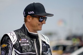 Räikkönen megint versenyezni fog