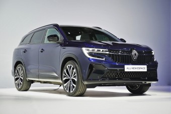 Divatmodellé alakult a Renault legendás autója