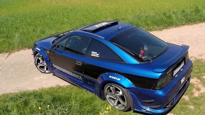 Kegyetlen erő mozgatja ezt a telepi tuningos Opel Calibrát 3