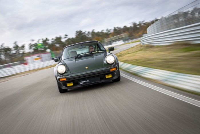 Az életveszélyes autó, ami könnyen özvegyet csinált a feleségekből 2