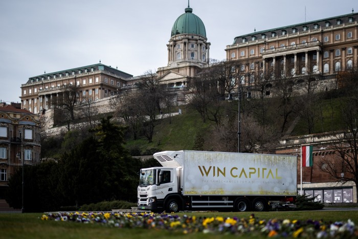 Új műszerfalat kapnak ezek a teherautók